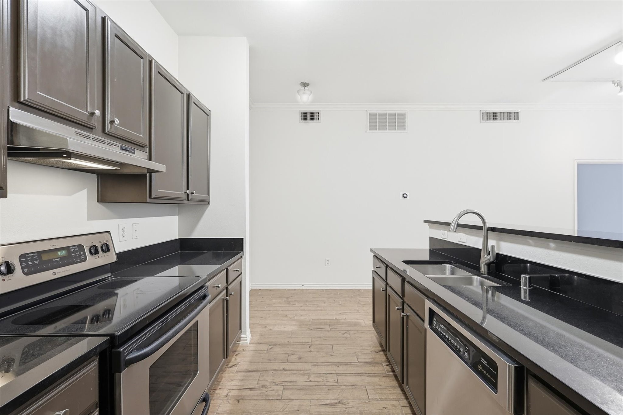 2305 Worthington Street Dallas TX 75204