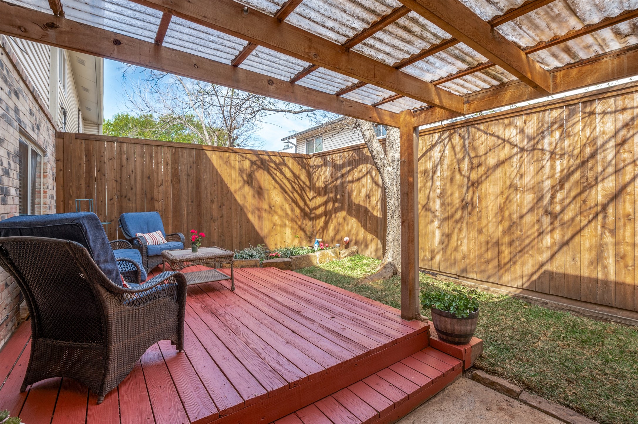 2111 Via Catalina Carrollton TX 75006
