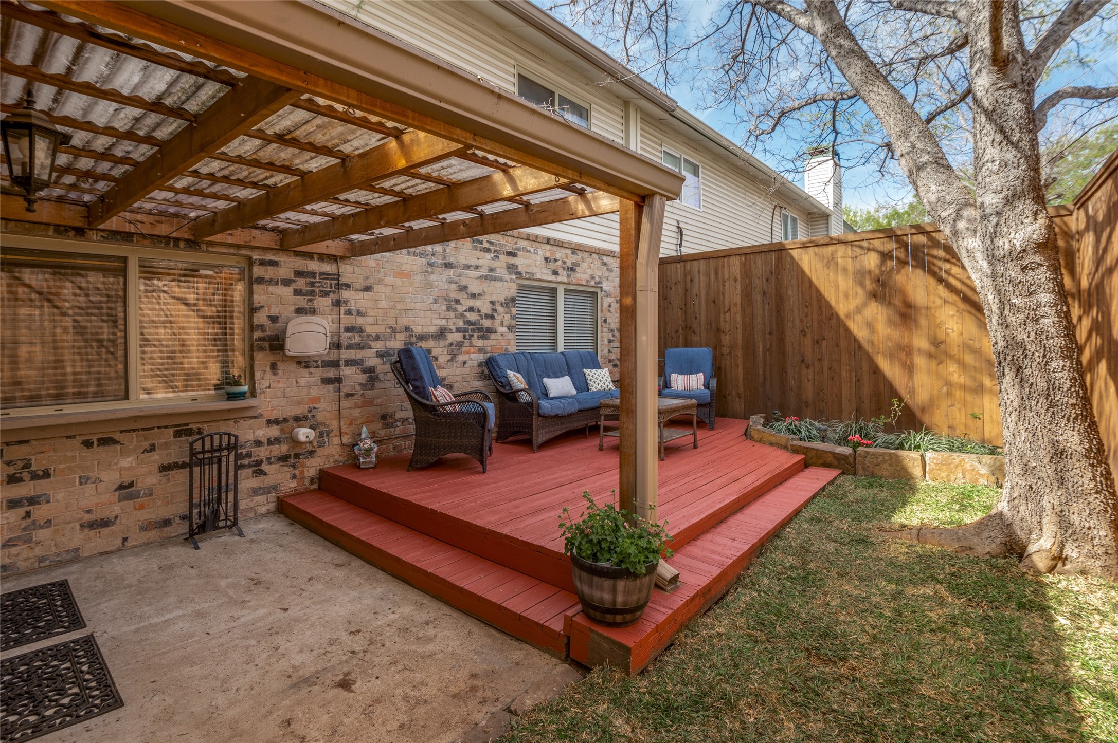 2111 Via Catalina Carrollton TX 75006