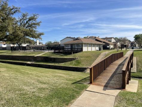 2111 Via Catalina Carrollton TX 75006