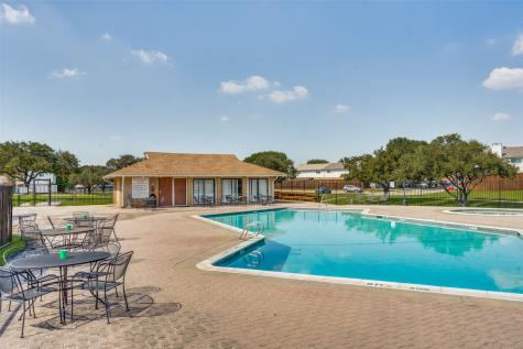 2111 Via Catalina Carrollton TX 75006