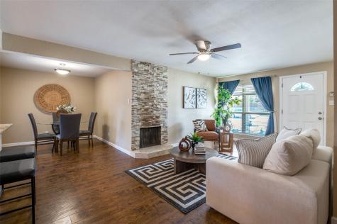 2111 Via Catalina Carrollton TX 75006