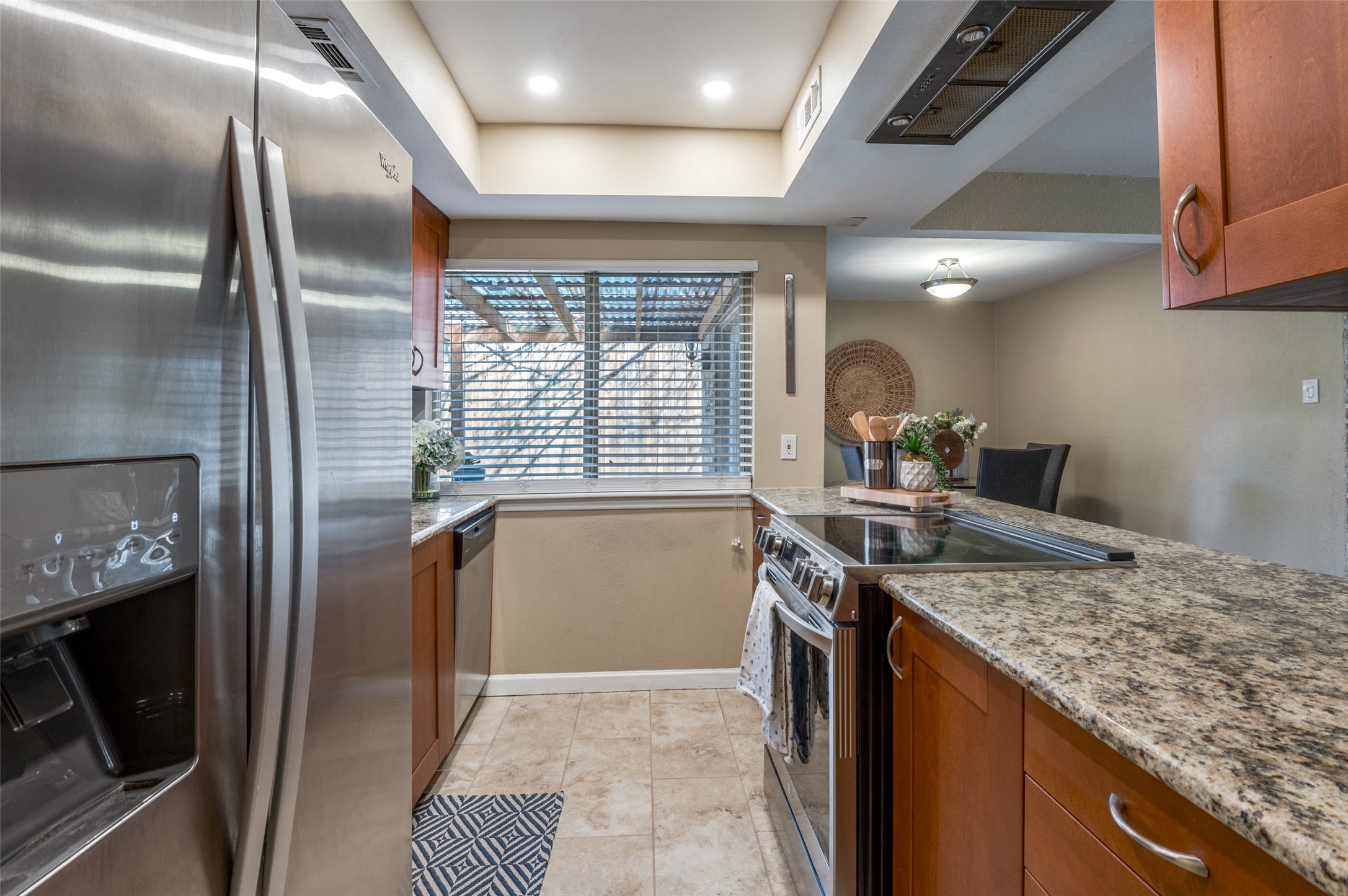 2111 Via Catalina Carrollton TX 75006
