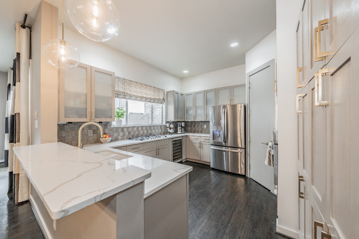 3905 Wycliff Avenue Dallas TX 75219