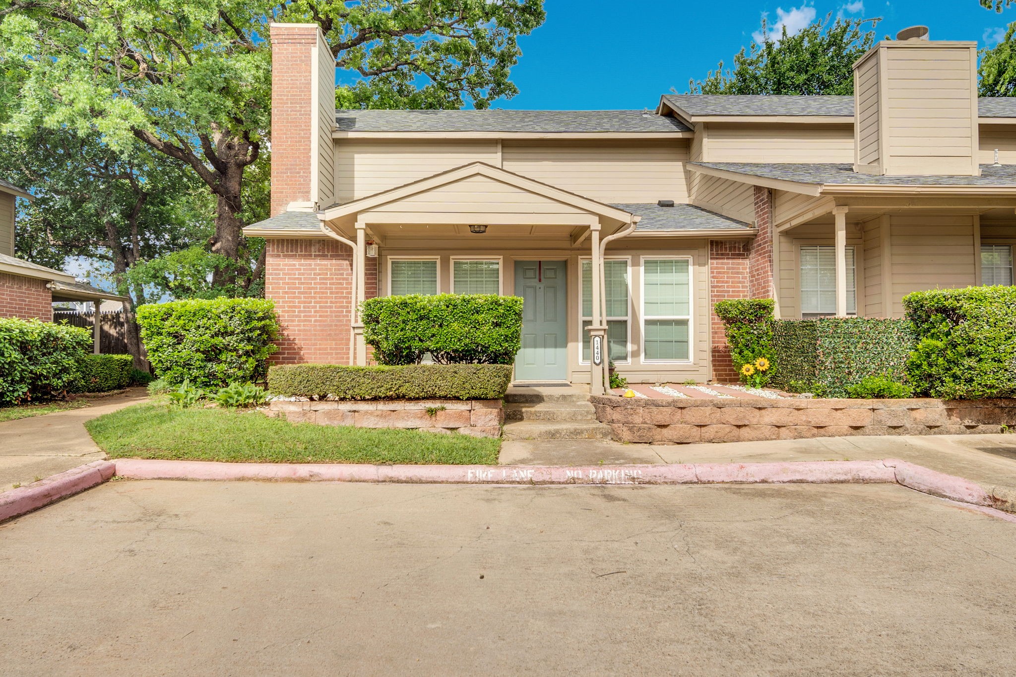 1440 Meadowood Village Drive Fort Worth TX 76120