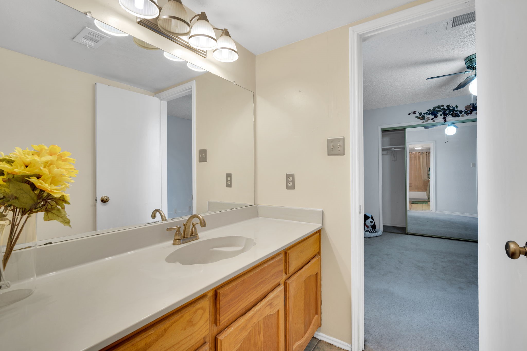 1440 Meadowood Village Drive Fort Worth TX 76120