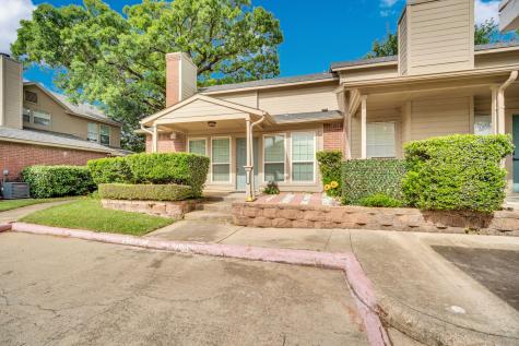 1440 Meadowood Village Drive Fort Worth TX 76120