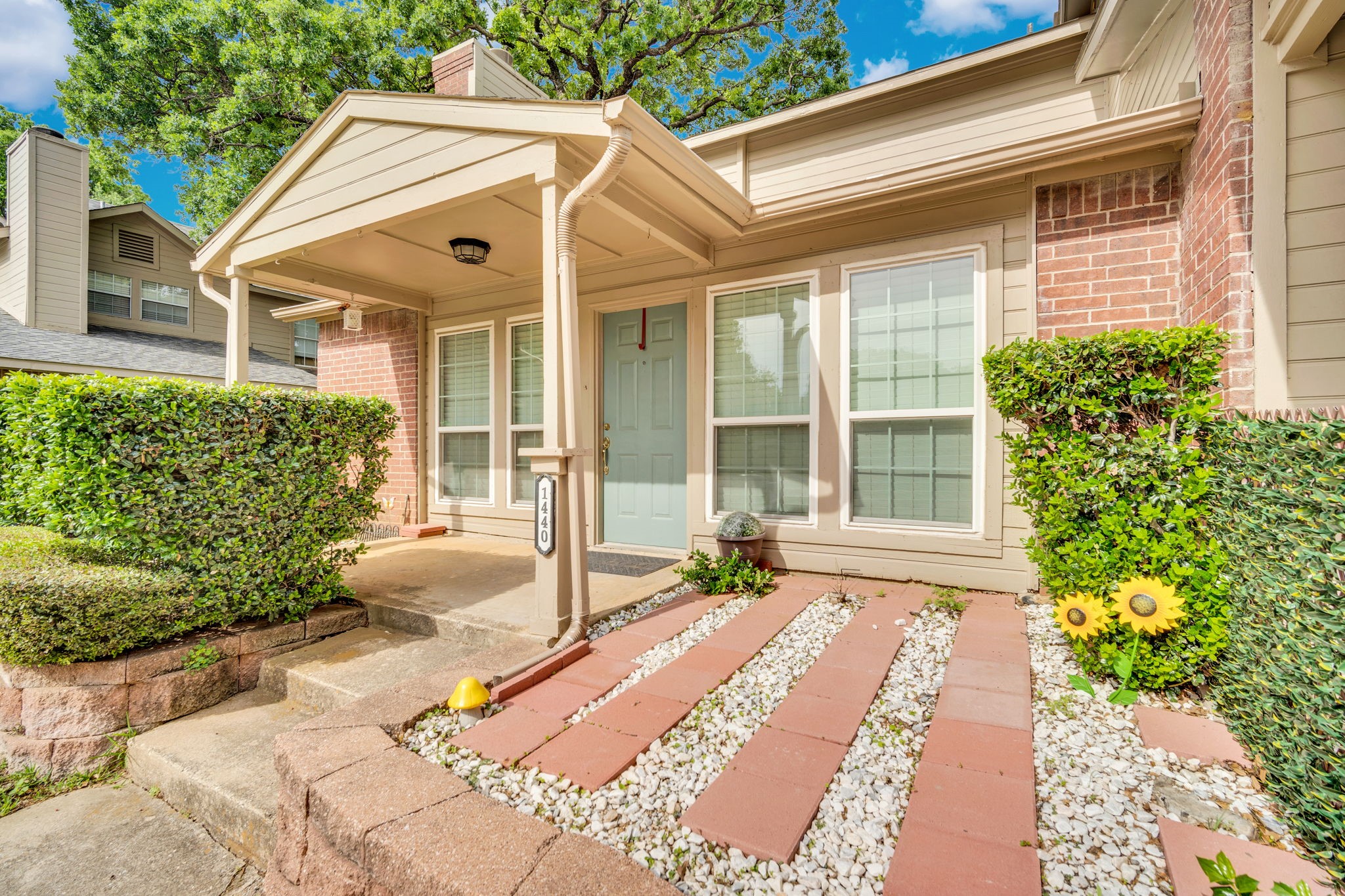 1440 Meadowood Village Drive Fort Worth TX 76120