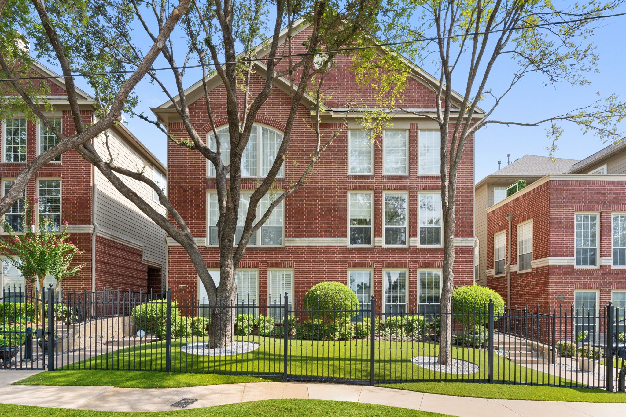1005 W Bluff Street Fort Worth TX 76102