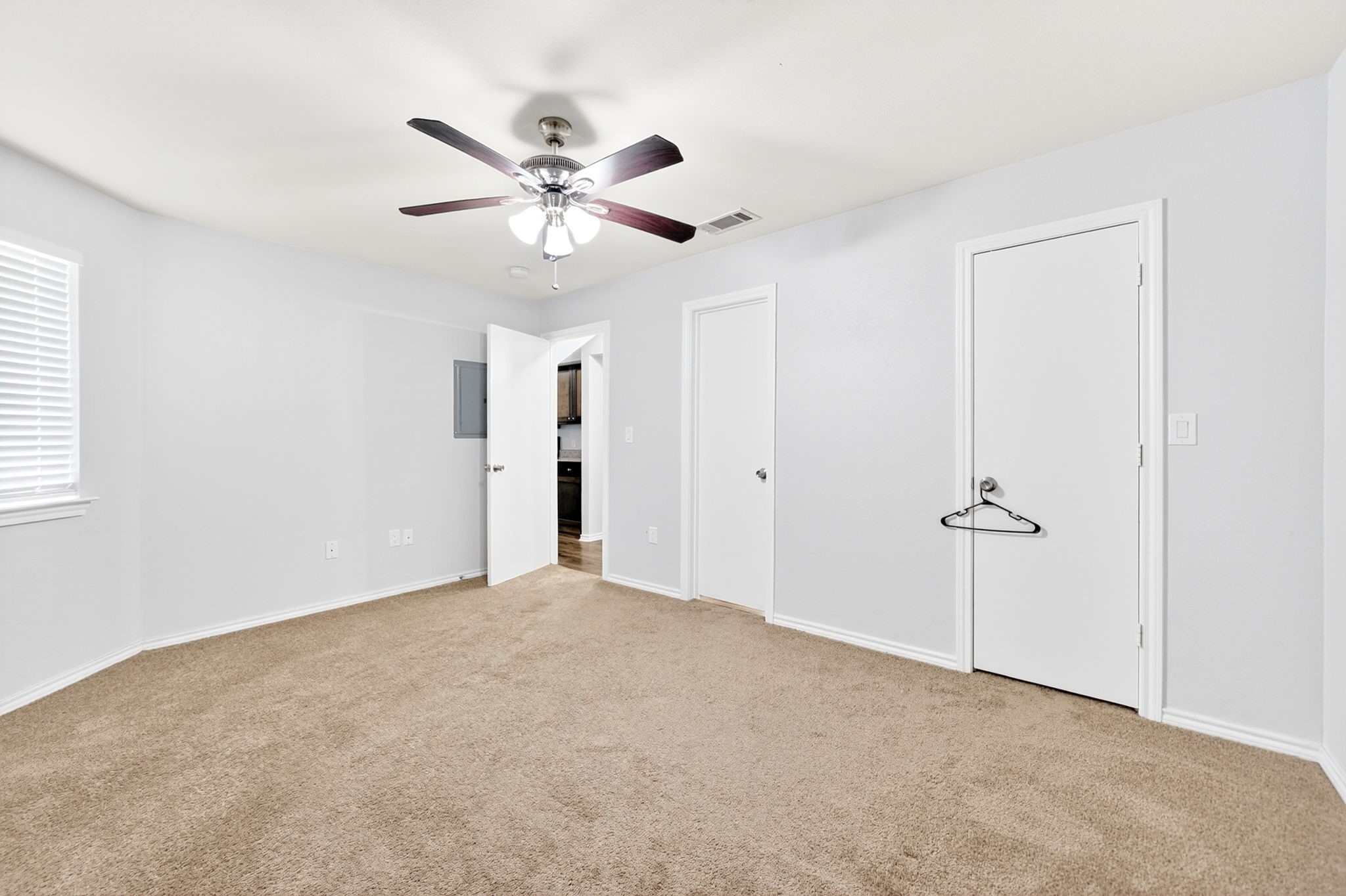 9837 Walnut Street Dallas TX 75243