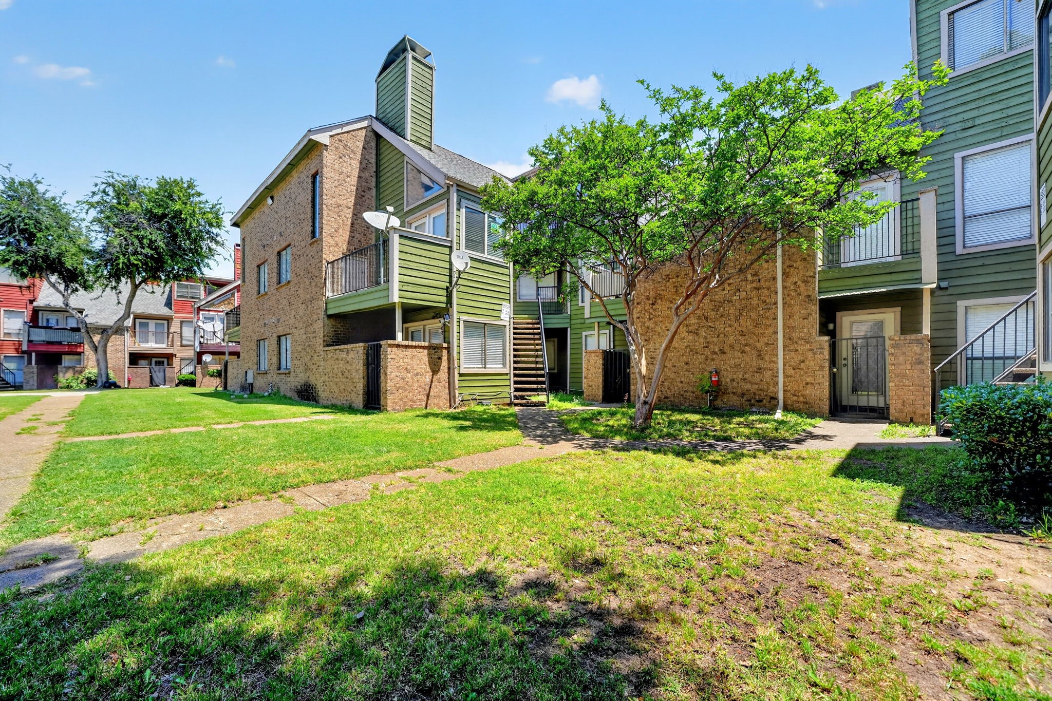 9837 Walnut Street Dallas TX 75243