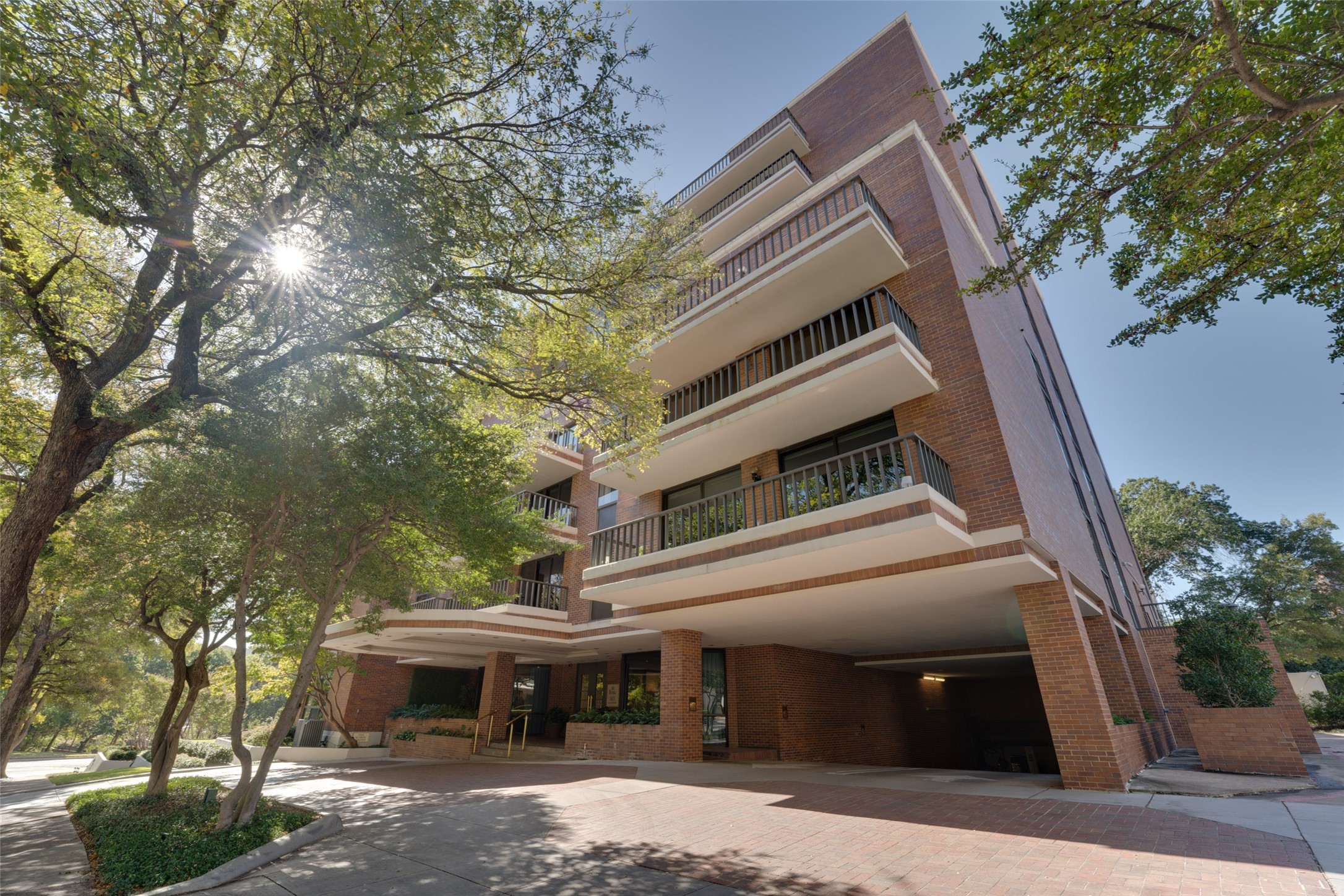 3621 Turtle Creek Boulevard Dallas TX 75219