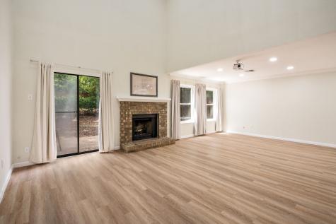 6702 E Northwest Highway Dallas TX 75231