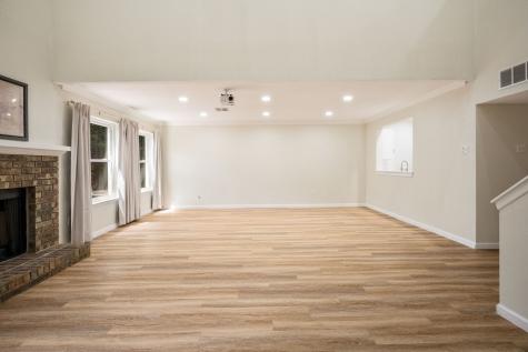 6702 E Northwest Highway Dallas TX 75231