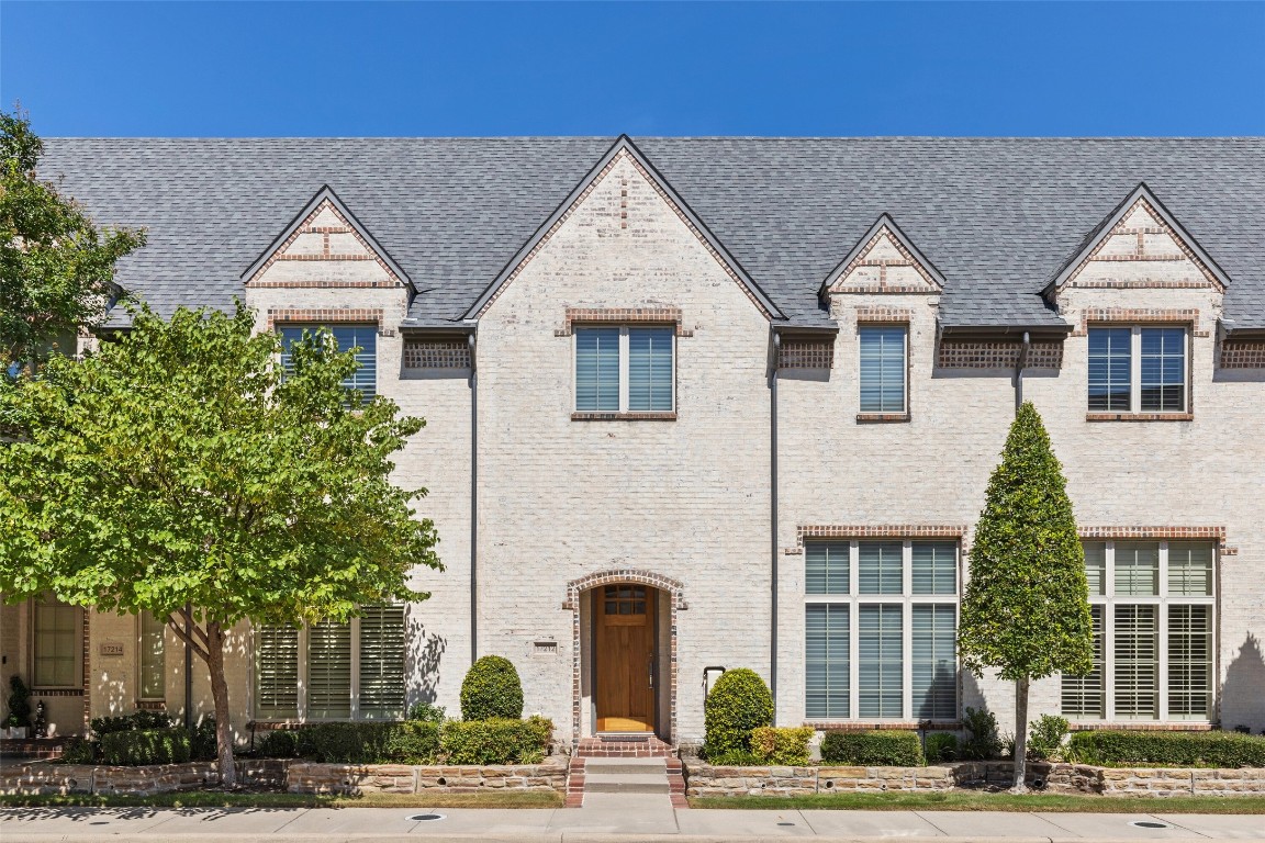 17212 Lechlade Lane Dallas TX 75252