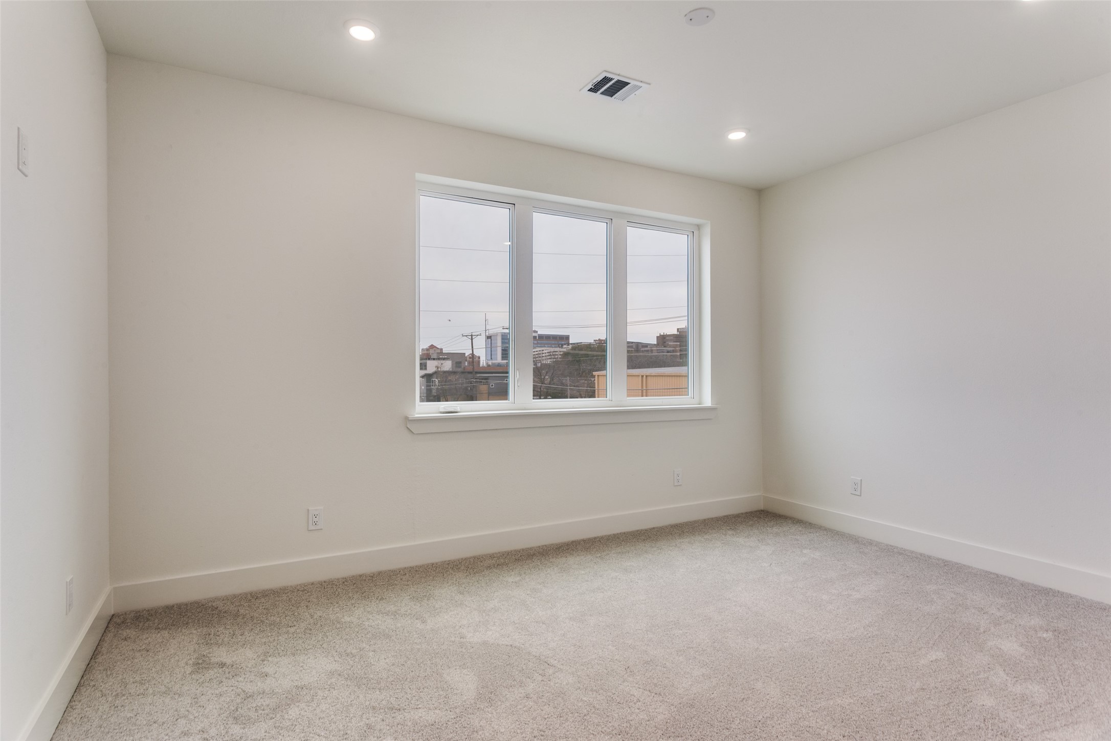 341 College Avenue Fort Worth TX 76104