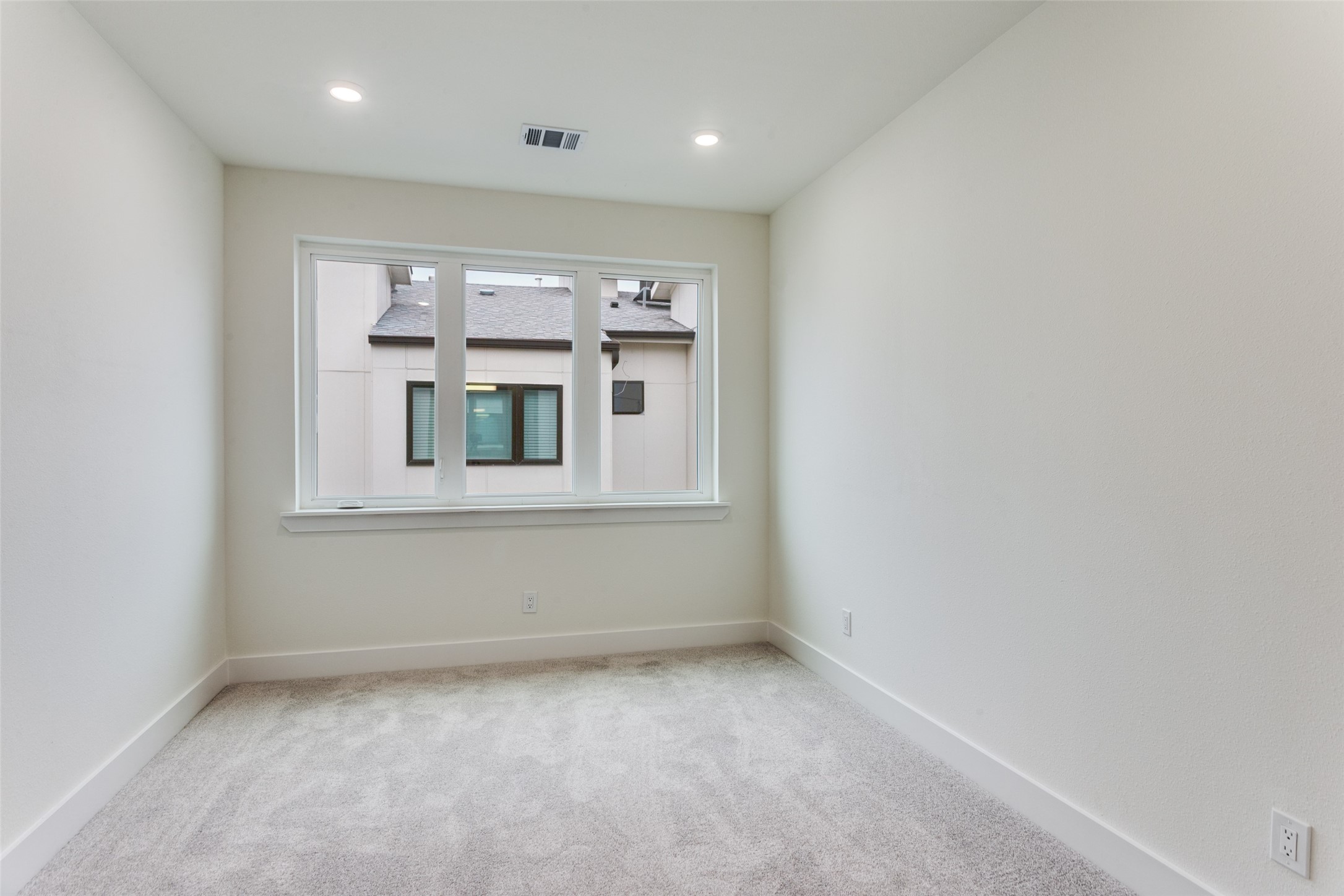 341 College Avenue Fort Worth TX 76104
