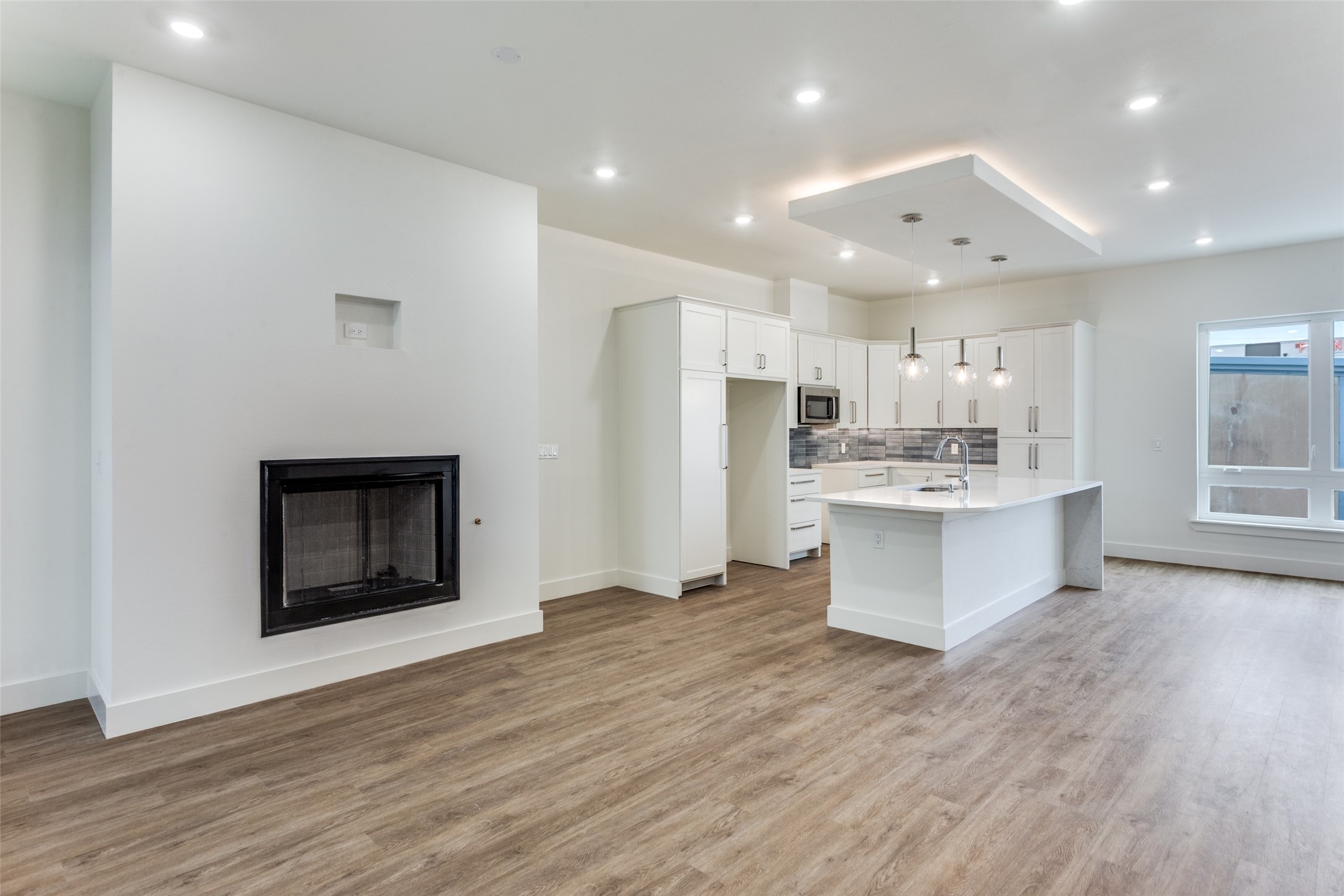 341 College Avenue Fort Worth TX 76104