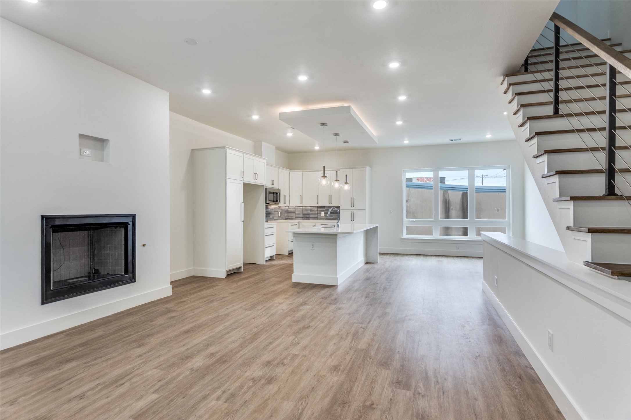 341 College Avenue Fort Worth TX 76104
