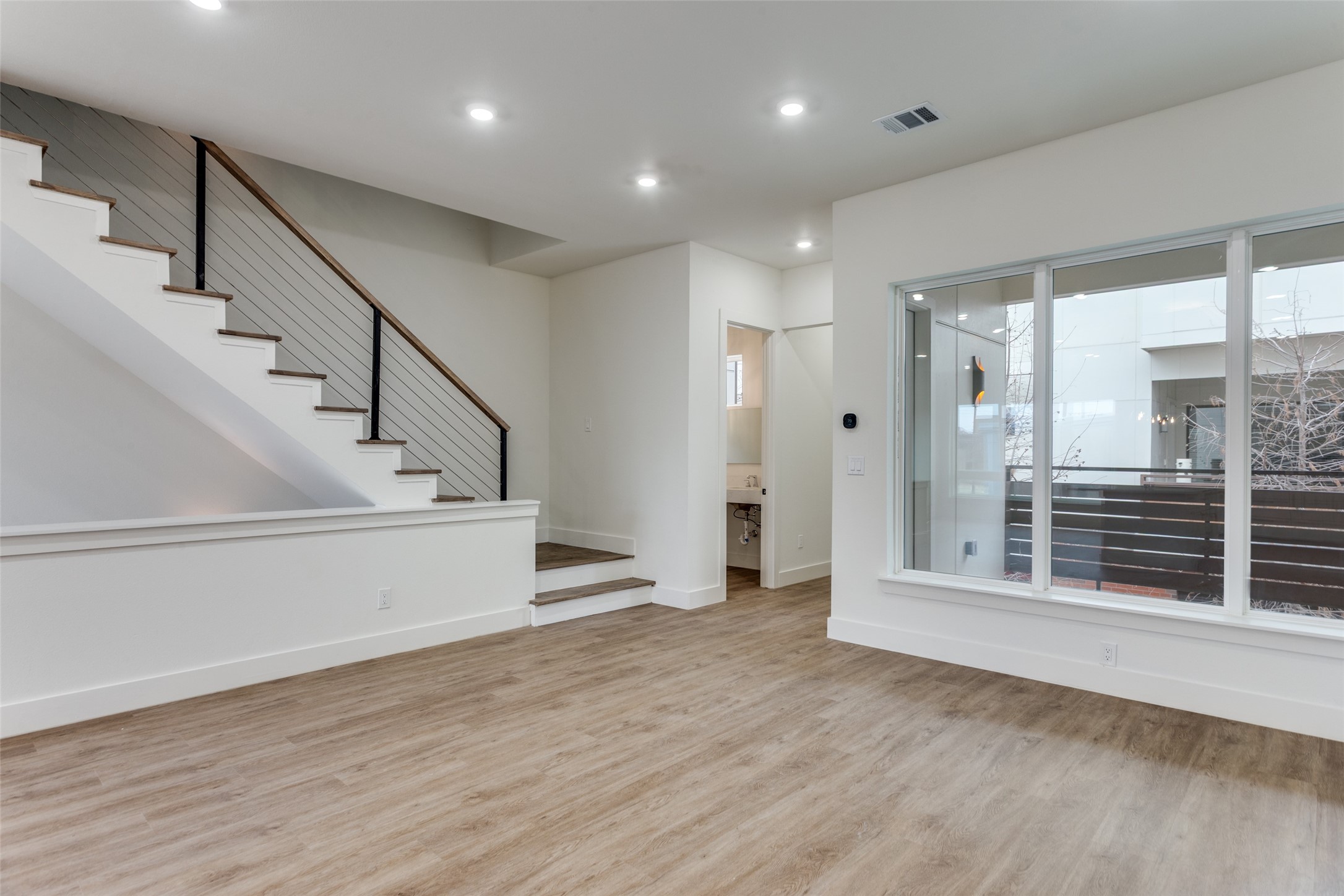341 College Avenue Fort Worth TX 76104