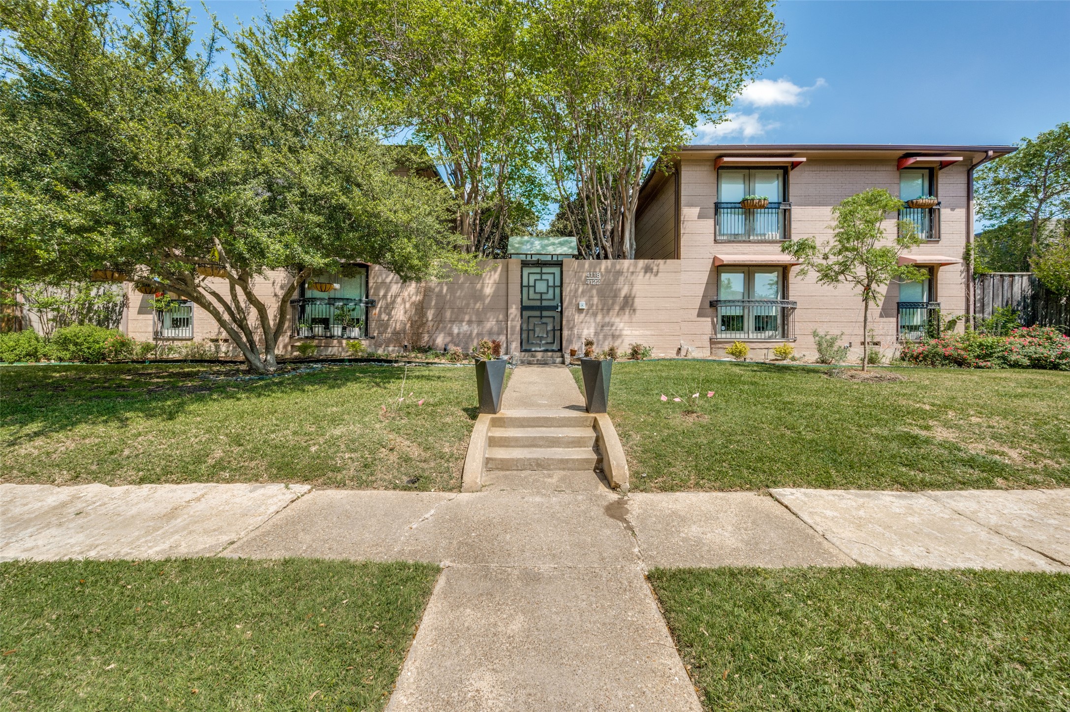 4118 Bowser Avenue Dallas TX 75219