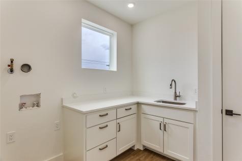 337 College Avenue Fort Worth TX 76104