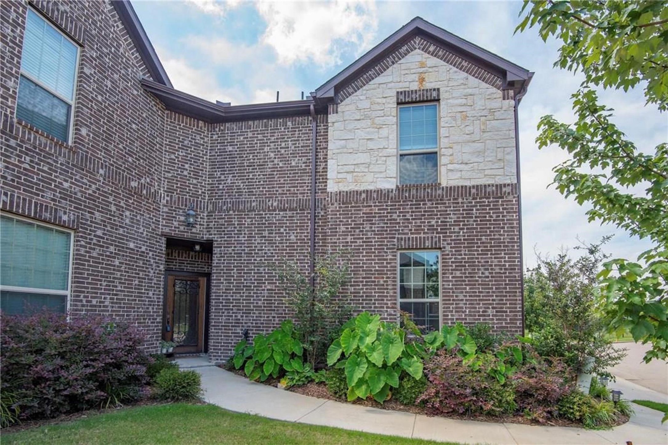 5076 Italia Lane Grand Prairie TX 75052