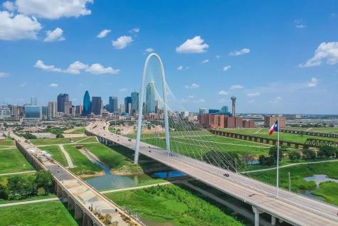 381 E Greenbriar Dallas TX 75203