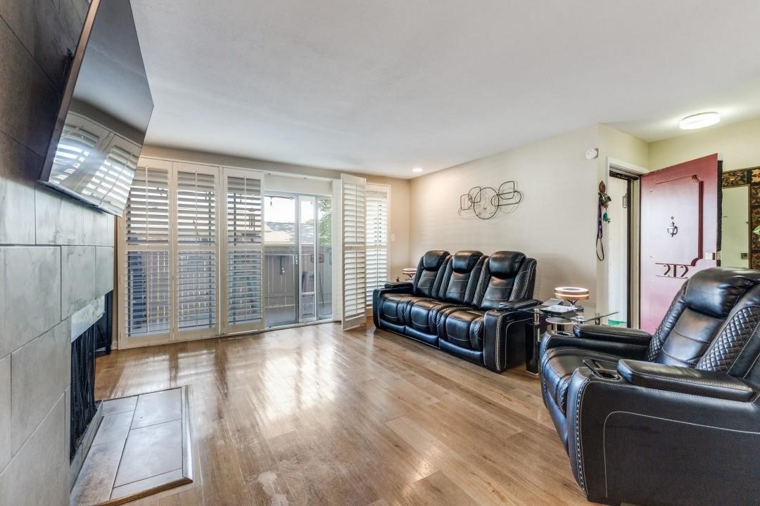 7832 Royal Lane Dallas TX 75230