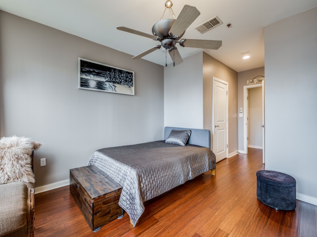 1200 Main Street Dallas TX 75202
