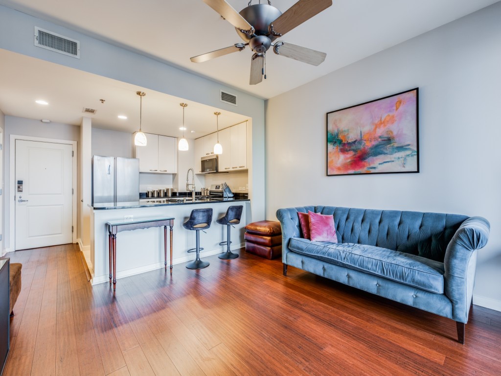 1200 Main Street Dallas TX 75202