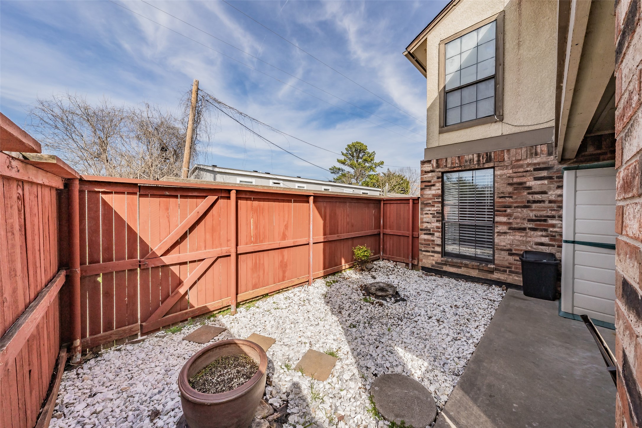 941 Turtle Cove Irving TX 75060