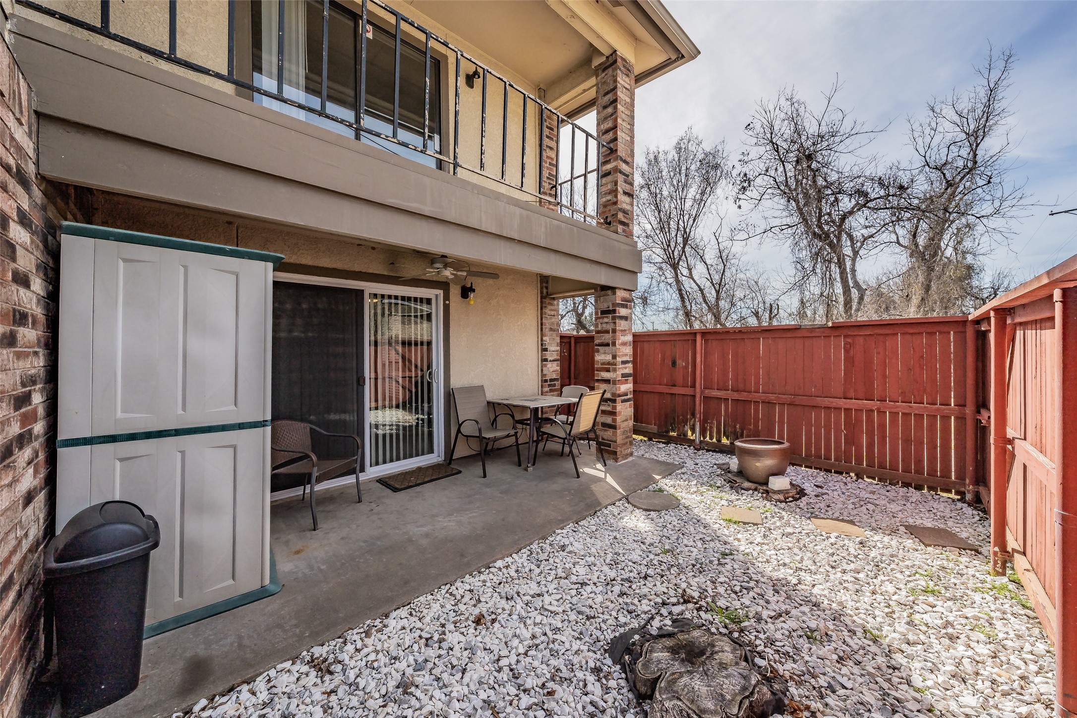941 Turtle Cove Irving TX 75060