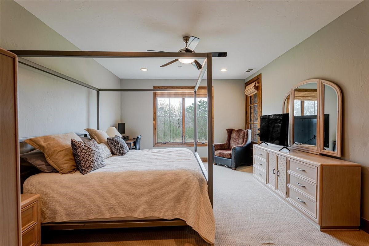 2033 Harbor Way Graford TX 76449
