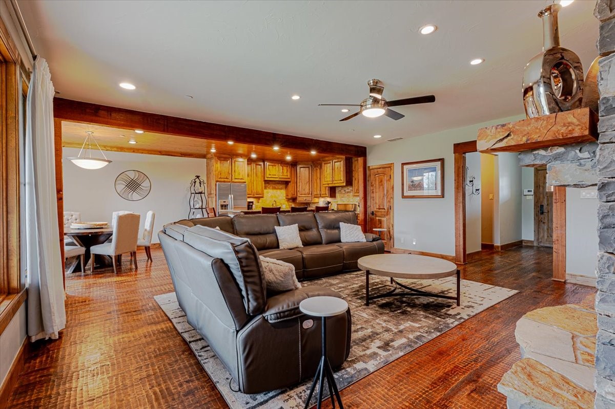 2033 Harbor Way Graford TX 76449