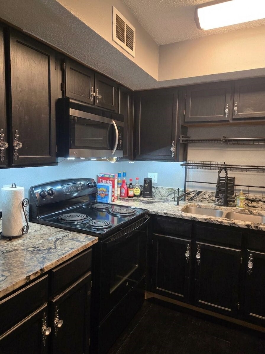 9803 Walnut Street Dallas TX 75243