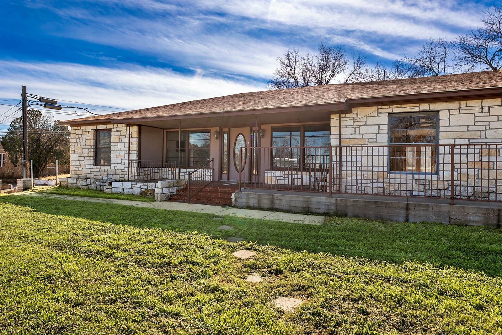 104 E Fifth Street Brady TX 76825