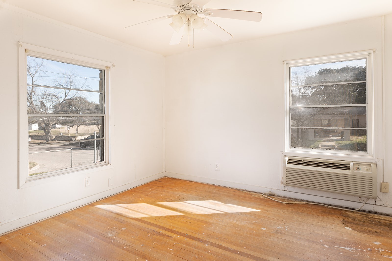 104 E Fifth Street Brady TX 76825