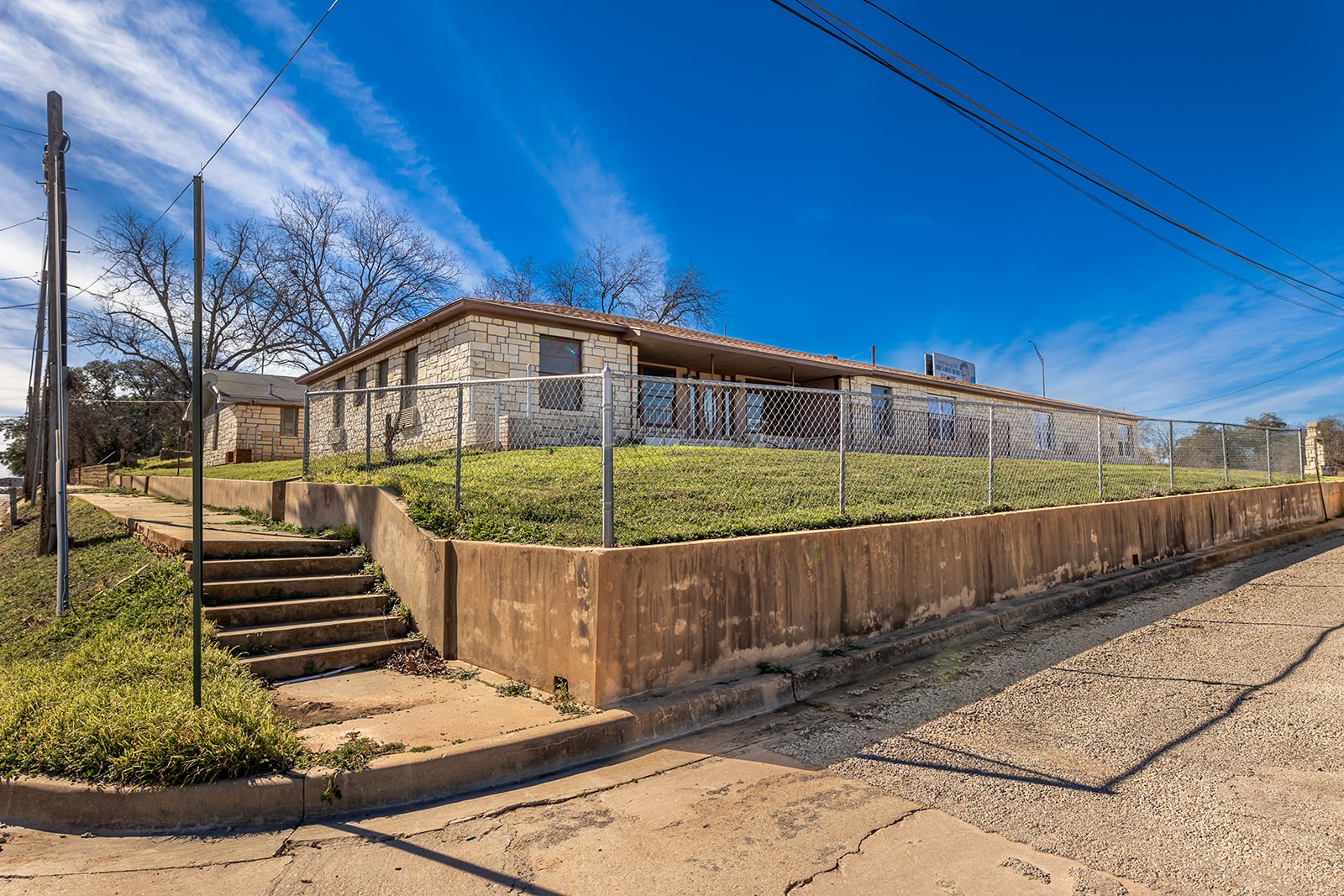 104 E Fifth Street Brady TX 76825