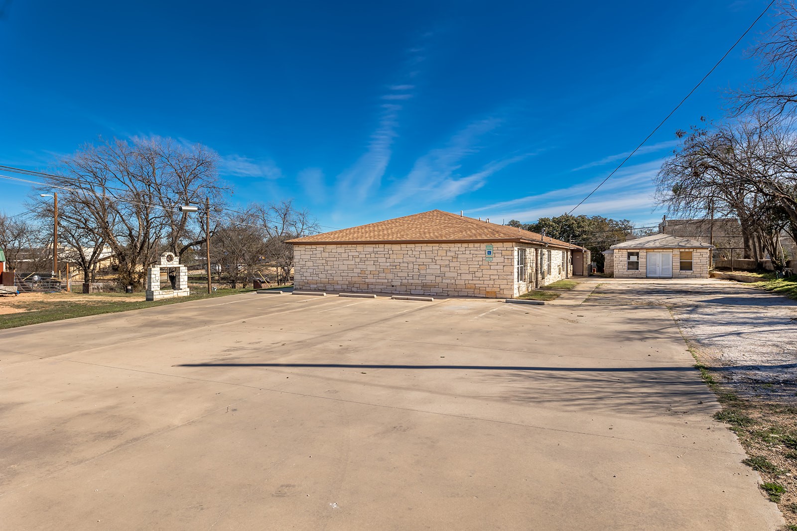 104 E Fifth Street Brady TX 76825