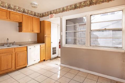 104 E Fifth Street Brady TX 76825