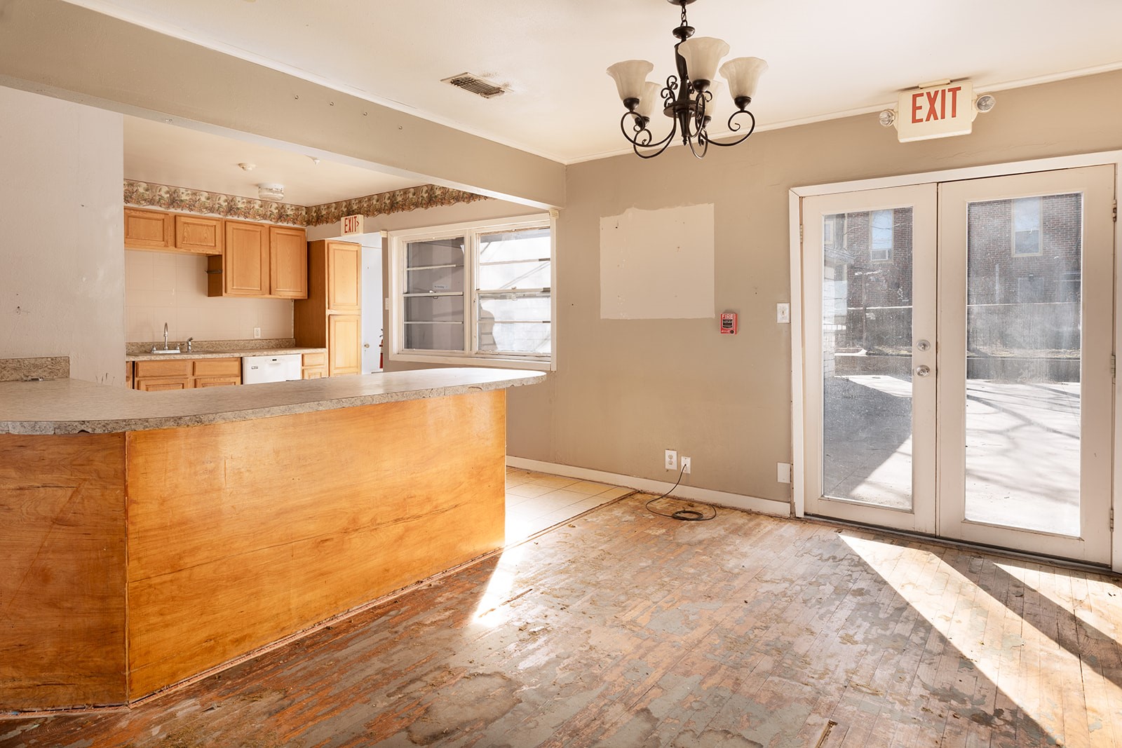 104 E Fifth Street Brady TX 76825