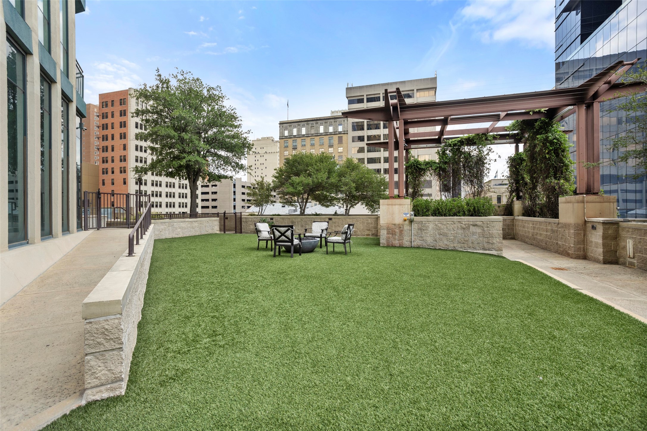 500 Throckmorton Street Fort Worth TX 76102
