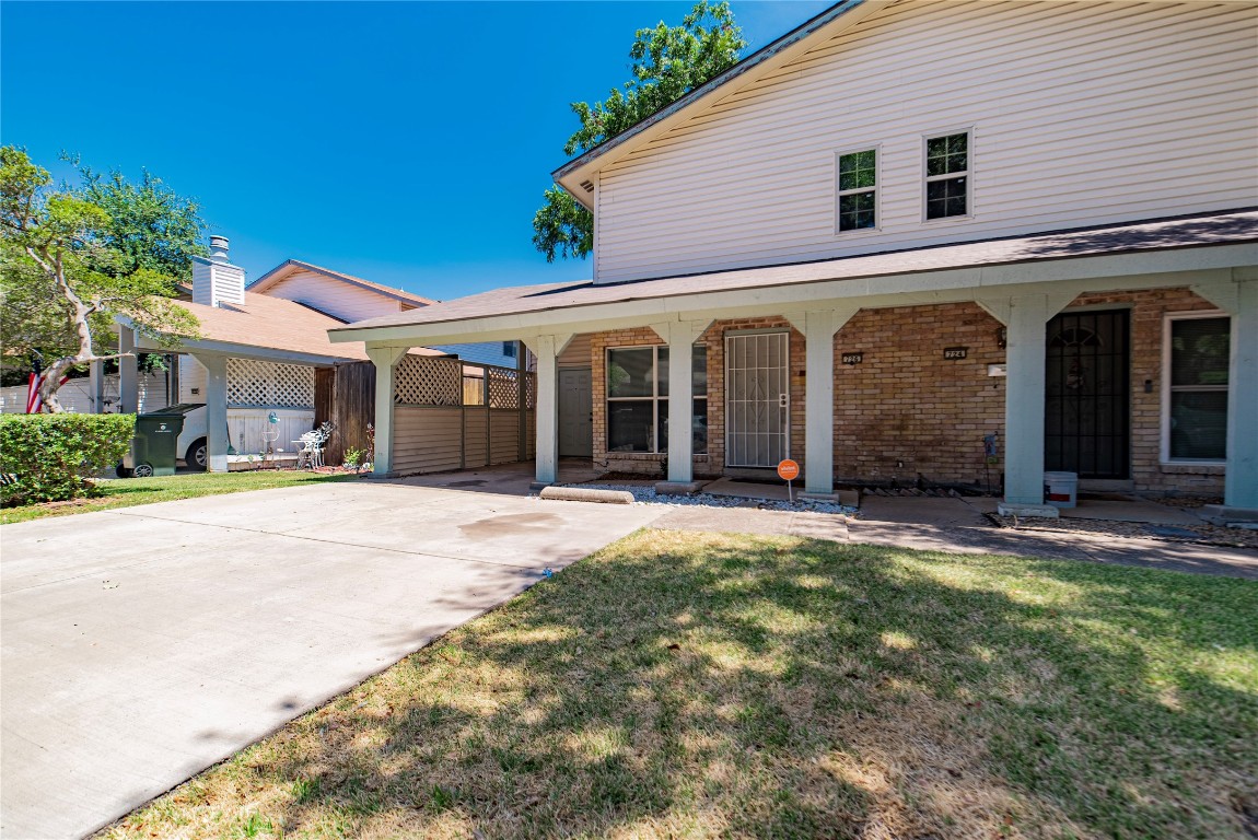 726 Baruna Circle Garland TX 75043