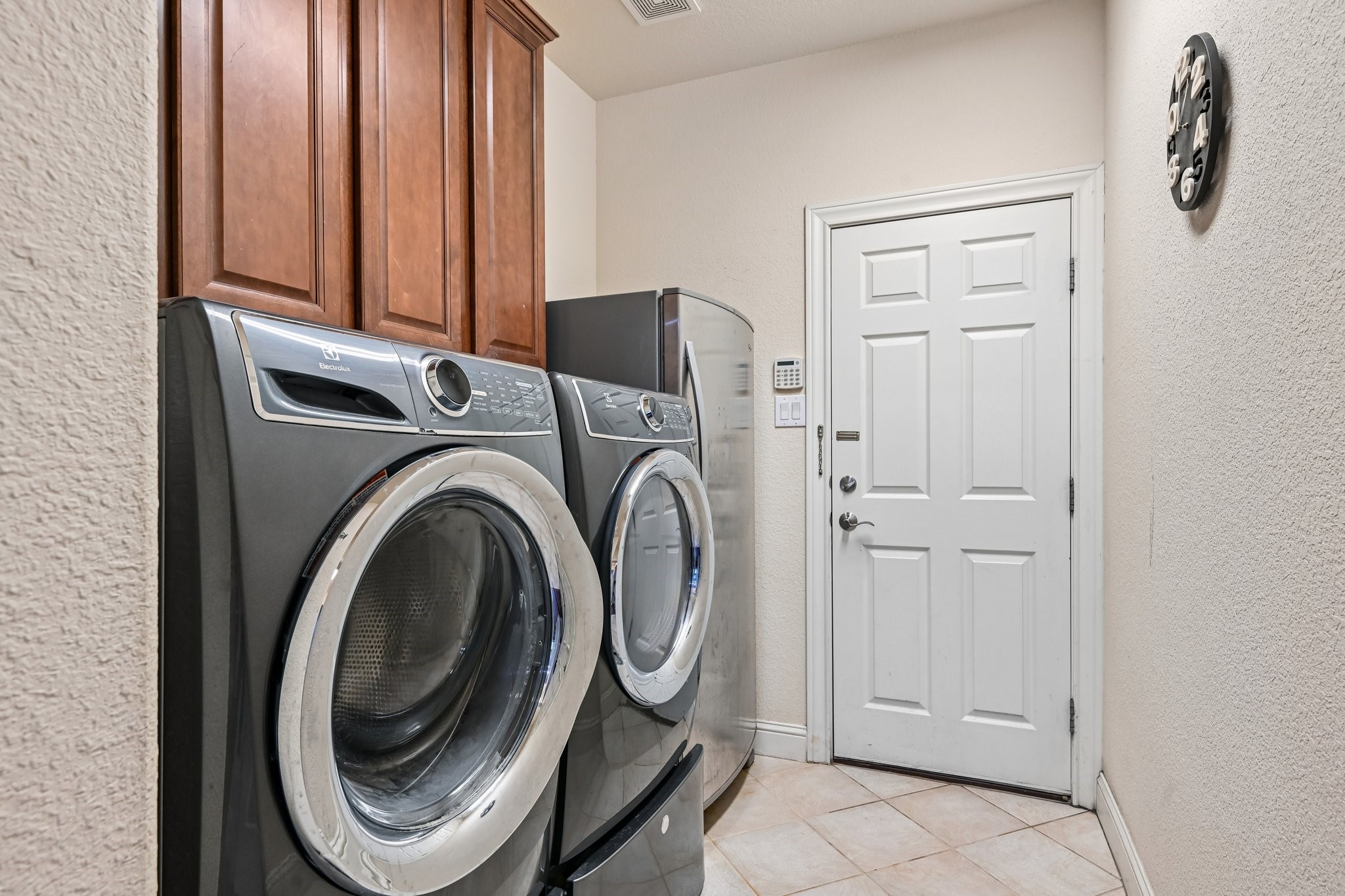 205 Milan Street Lewisville TX 75067