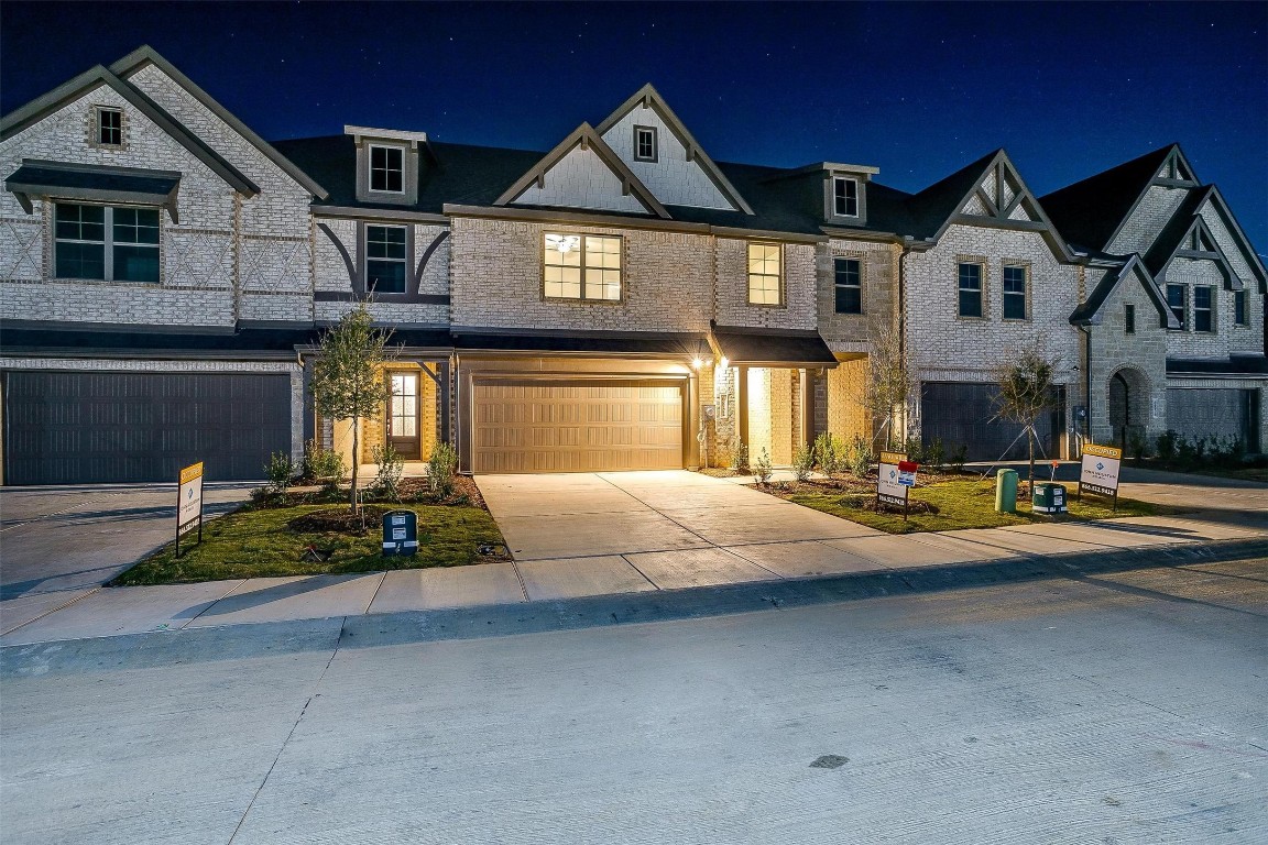 6832 Neals Way Arlington TX 76001