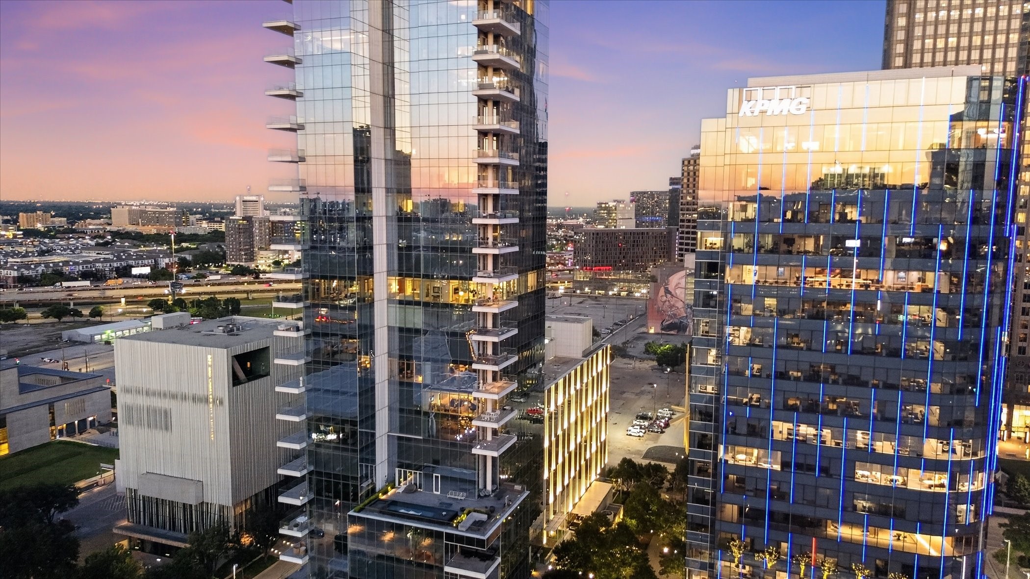 1747 Leonard Street Dallas TX 75201