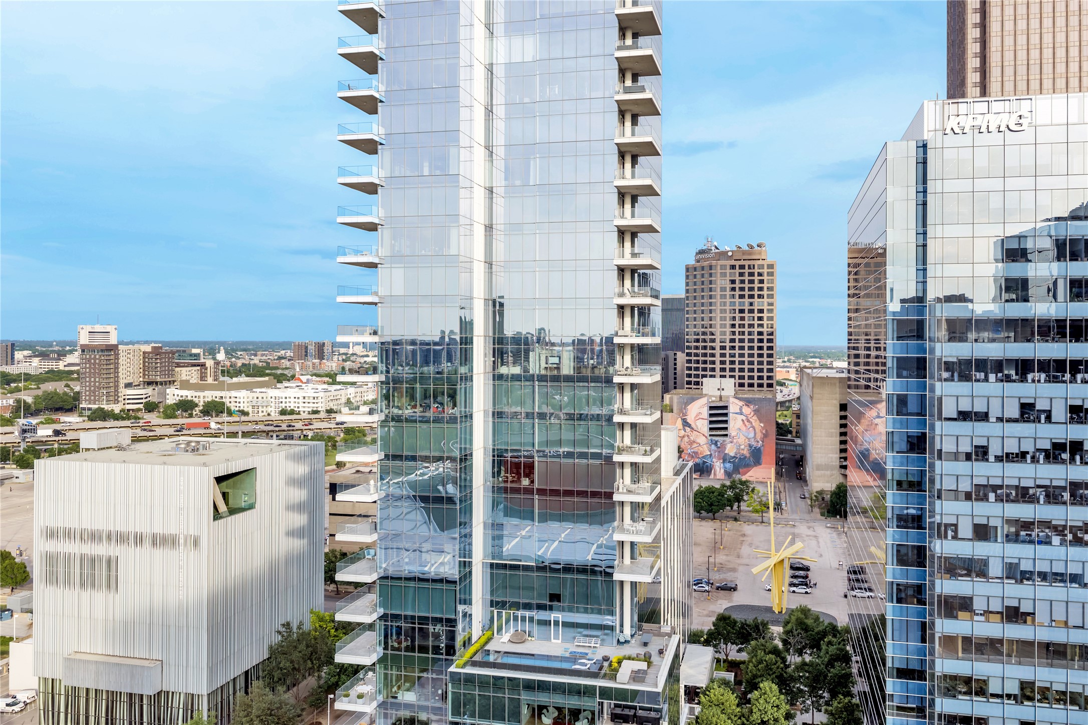 1747 Leonard Street Dallas TX 75201