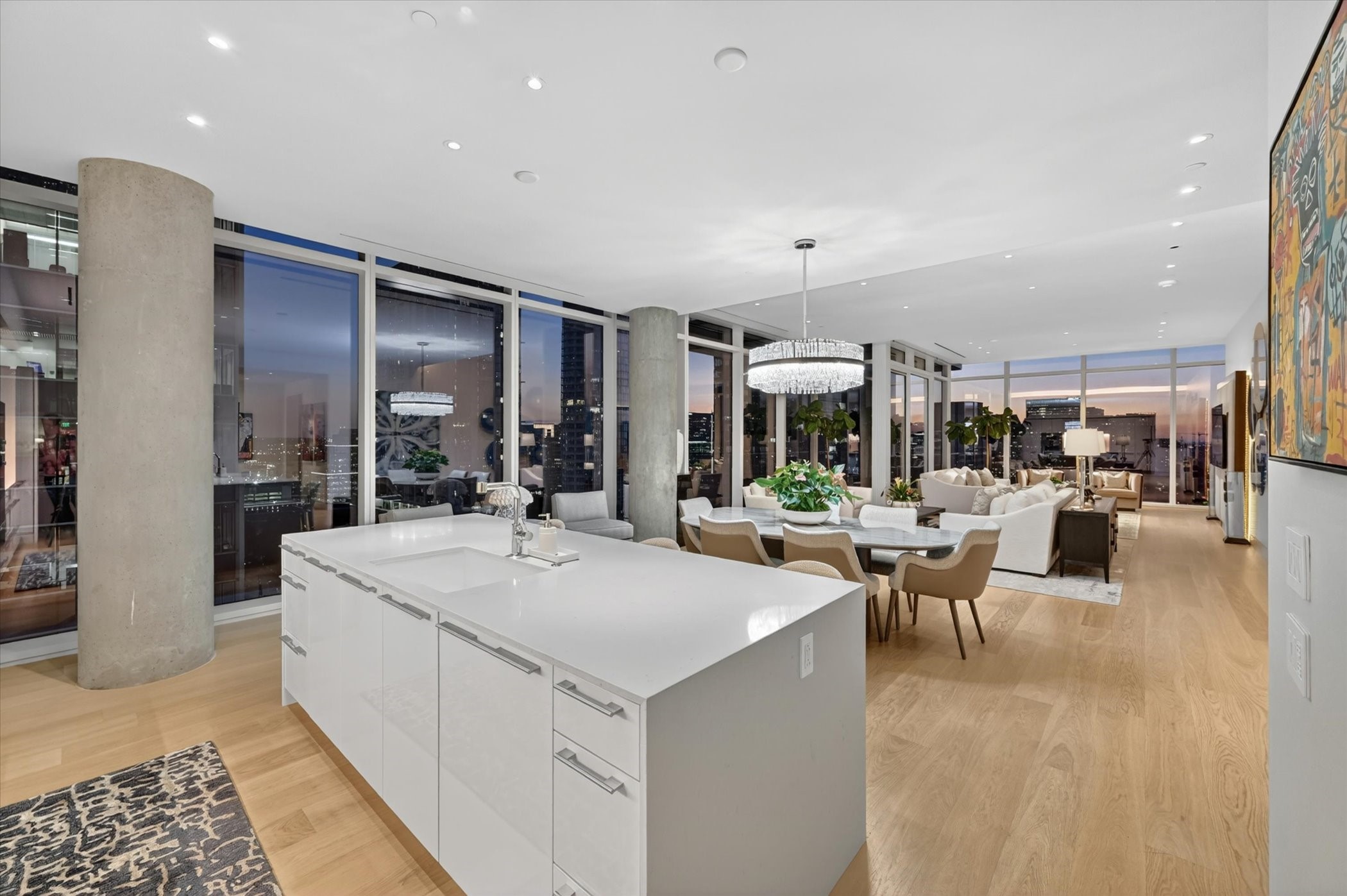 1747 Leonard Street Dallas TX 75201