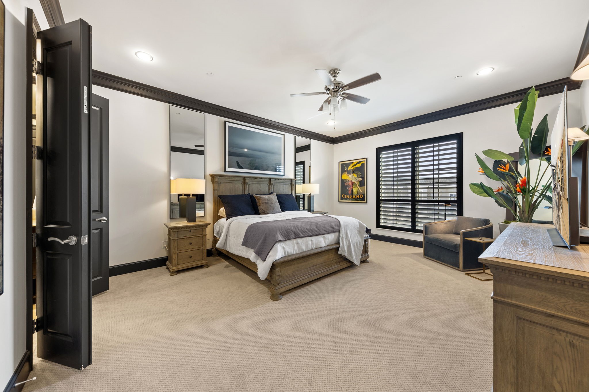 2300 Leonard Street Dallas TX 75201